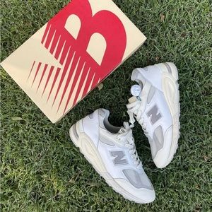 Size 11- new balance 990v2